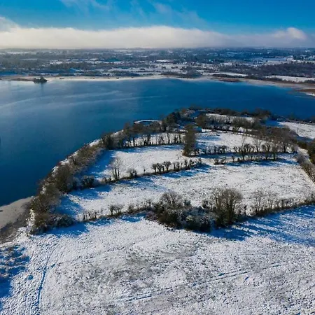 Nyaraló Lakeside Retreat Carrick on Shannon