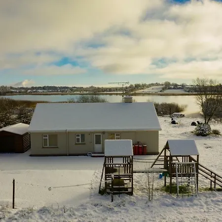 Lakeside Retreat * Carrick on Shannon